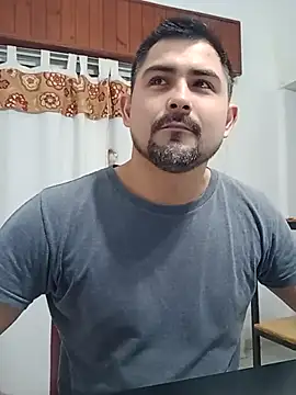 Bradd 32 online show from June 2026 11:33:01 AM