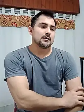 Bradd 32 online show from June 2026 02:43:02 AM