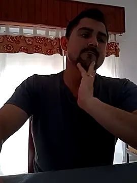 Bradd 32 online show from June 2026 05:01:02 PM