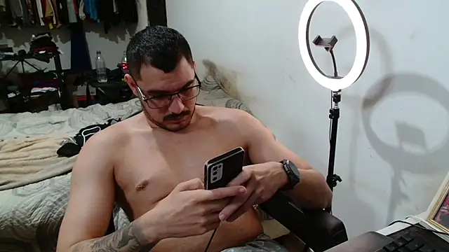 Leonino231 online show from April 2026 05:54:01 PM