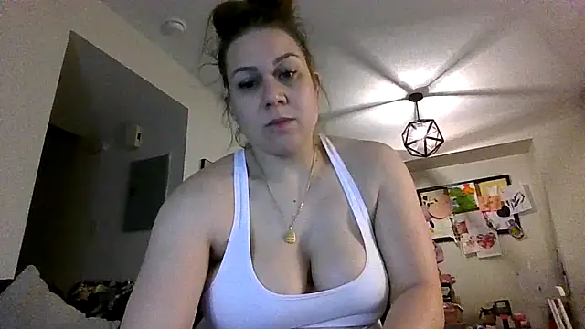 Snapshot of thedevinemama chatting on June 2026 02:59:01 AM thedevinemama online show from June 2026 02:59:01 AM