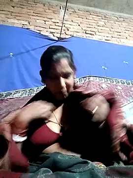 Savita992 online show from November 2025 06:45:02 PM