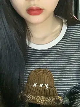 Snapshot of Linhtruong_ chatting on March 2026 04:18:02 AM Linhtruong online show from March 2026 04:18:02 AM