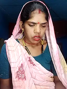 Snapshot of HOTFARSI chatting on October 2025 07:02:02 PM HOTFARSI online show from October 2025 07:02:02 PM