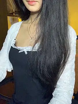 Nhinhi18 online show from March 2026 02:34:01 PM