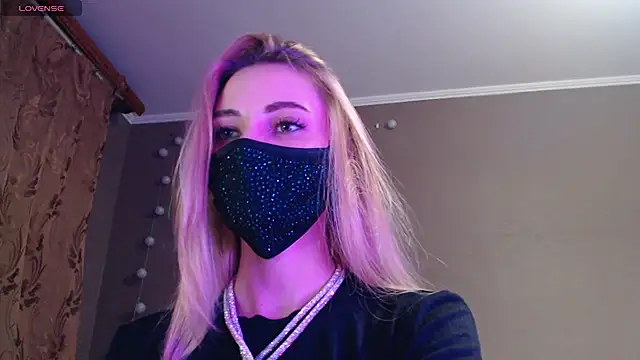 Iris lave online show from November 2025 04:31:02 PM