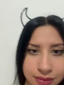 lucy grey25 online show from October 2025 02:51:02 PM