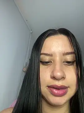 lucy grey25 online show from February 2026 09:18:02 PM