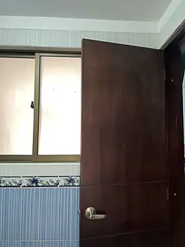 lucy grey25 online show from March 2026 05:28:01 PM