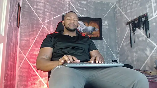 big blackmen19 online show from December 2025 05:29:01 PM