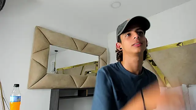 Ibratxandy online show from October 2025 09:54:02 PM