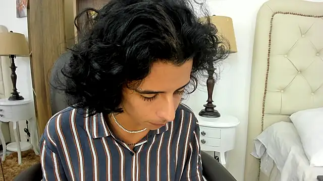 Ibratxandy online show from February 2026 07:10:01 PM