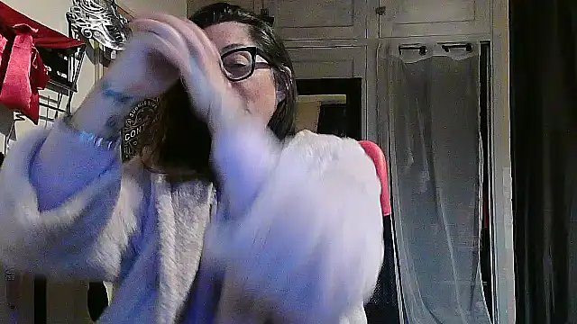 Mistress-Ivy51 online show from October 2025 06:24:01 AM