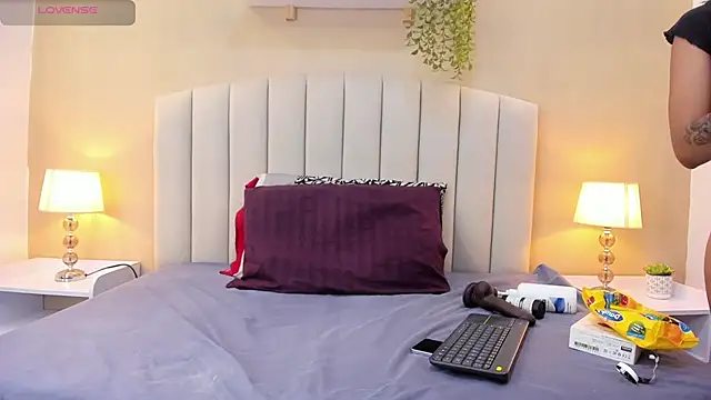 Rachel Donnelly online show from April 2026 02:24:02 AM