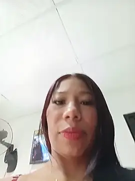 Snapshot of Rous-squir chatting on June 2026 01:14:01 PM Rous-squir online show from June 2026 01:14:01 PM