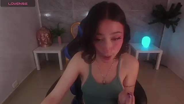 venuss09 s online show from September 2025 01:49:01 PM