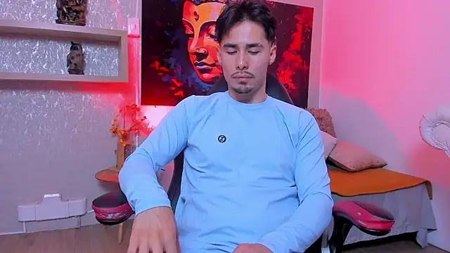 Snapshot of loghan_fox chatting on October 2025 03:36:02 AM loghan fox online show from October 2025 03:36:02 AM