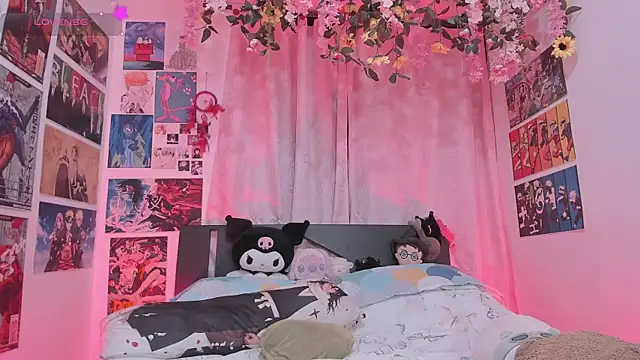 FluffyMelons online show from April 2026 11:08:02 PM