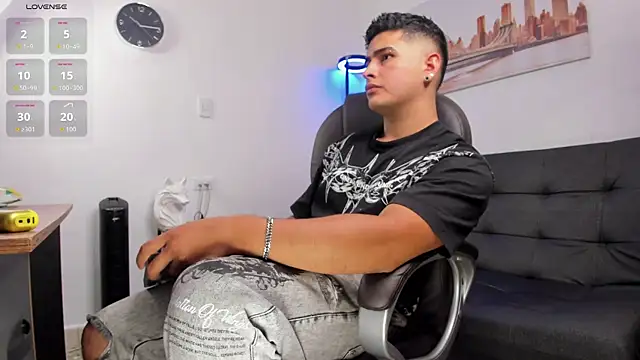  Juanes online show from October 2025 10:03:02 PM