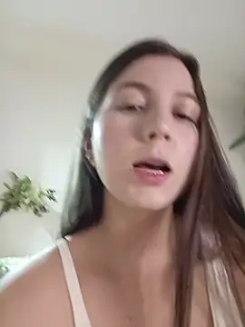 Arianna Moss online show from June 2026 11:24:02 PM