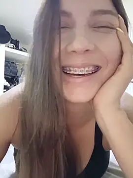 Arianna Moss online show from June 2026 10:01:02 PM