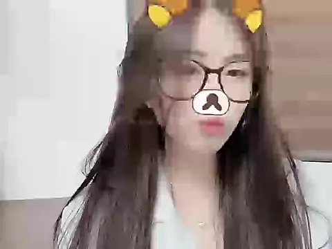 Amelia-babee online show from September 2025 12:41:01 PM