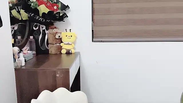 Amelia-babee online show from October 2025 01:23:02 PM