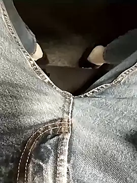 Ajayy01 online show from December 2025 03:29:02 PM