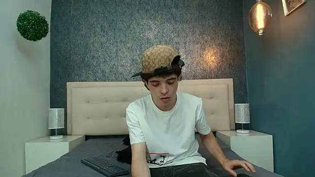 dia fax18 online show from September 2025 12:05:01 PM