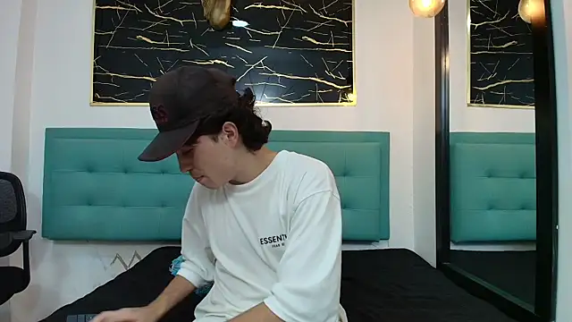 dia fax18 online show from October 2025 08:27:02 PM