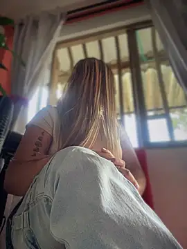 ChannelConnor  online show from November 2025 09:18:01 PM