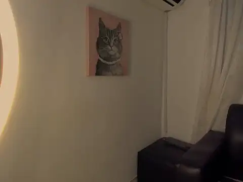 nahomy ryans online show from November 2025 09:18:01 PM