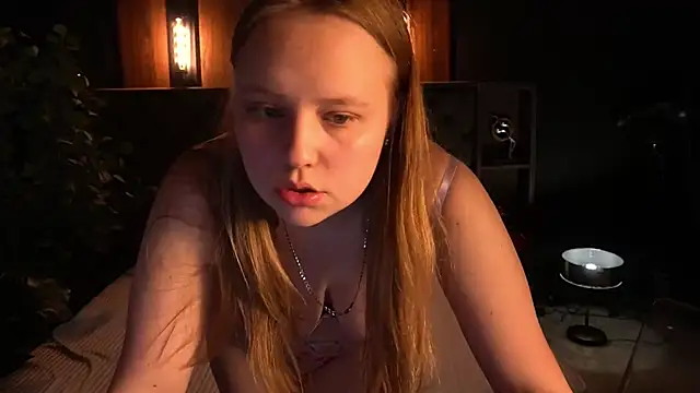 CrystallPaws online show from November 2025 06:49:01 AM