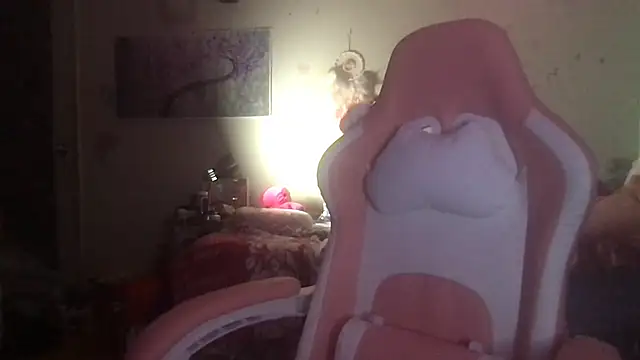 Snapshot of nekowaifuuu chatting on September 2025 10:57:02 PM nekowaifuuu online show from September 2025 10:57:02 PM