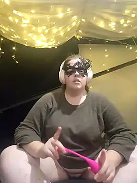 VeiledMuse online show from November 2025 02:21:02 AM