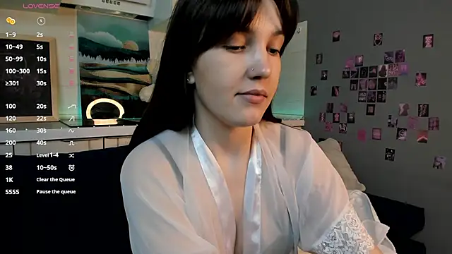 Snapshot of MalvinaDream chatting on April 2026 12:55:02 AM MalvinaDream online show from April 2026 12:55:02 AM