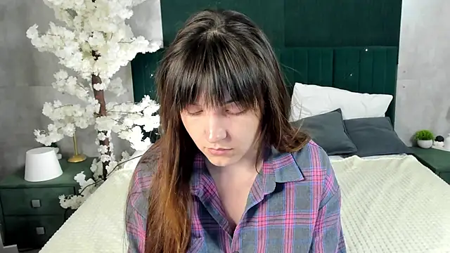Snapshot of MalvinaDream chatting on June 2026 01:21:01 AM MalvinaDream online show from June 2026 01:21:01 AM