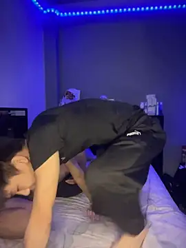 Snapshot of Kailertwink chatting on April 2026 03:15:01 AM Kailertwink online show from April 2026 03:15:01 AM