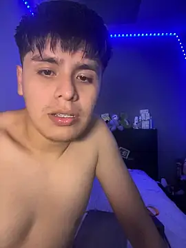 Snapshot of Kailertwink chatting on April 2026 03:35:02 AM Kailertwink online show from April 2026 03:35:02 AM