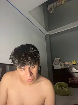 Snapshot of Kailertwink chatting on May 2026 03:34:01 AM Kailertwink online show from May 2026 03:34:01 AM