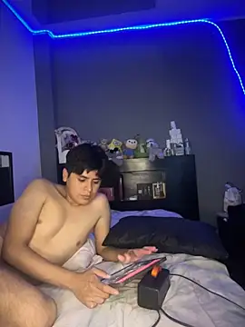 Snapshot of Kailertwink chatting on May 2026 09:16:01 PM Kailertwink online show from May 2026 09:16:01 PM