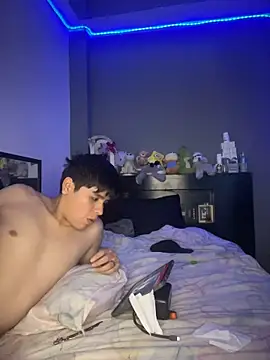 Snapshot of Kailertwink chatting on June 2026 01:40:01 AM Kailertwink online show from June 2026 01:40:01 AM
