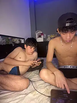Snapshot of Kailertwink chatting on June 2026 12:55:02 AM Kailertwink online show from June 2026 12:55:02 AM