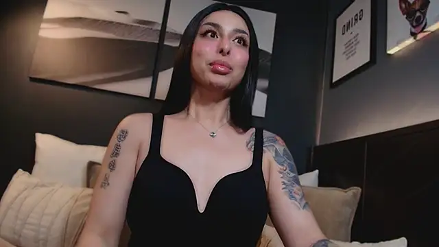 LUNACOCKSLAYER online show from April 2026 11:58:01 AM