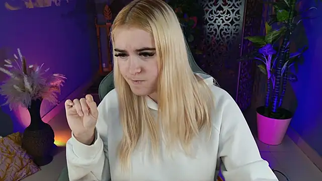 Stef Nicks online show from November 2025 09:09:01 AM