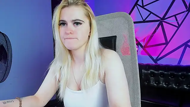 Stef Nicks online show from June 2026 05:23:02 AM