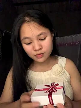 NhuFox online show from September 2025 01:34:01 PM