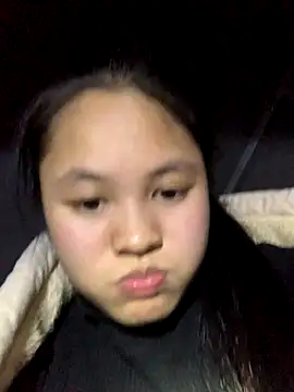 NhuFox online show from November 2025 01:45:01 PM