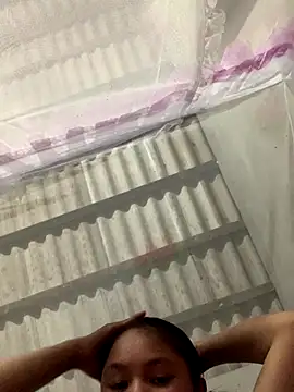 NhuFox online show from December 2025 01:27:02 PM