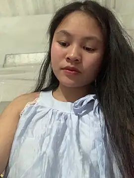 NhuFox online show from December 2025 12:46:02 PM